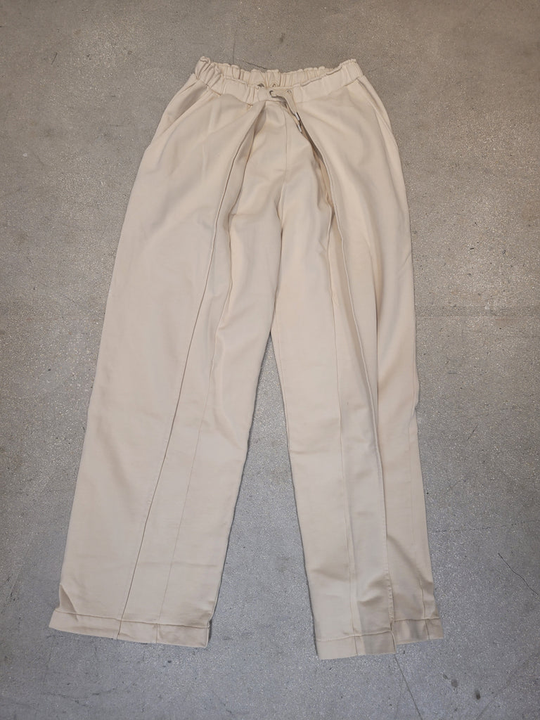 THE PLEAT JOGGING
