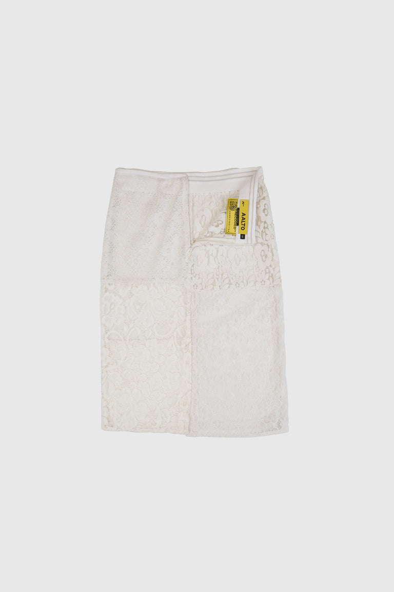 LACE PENCIL SKIRT